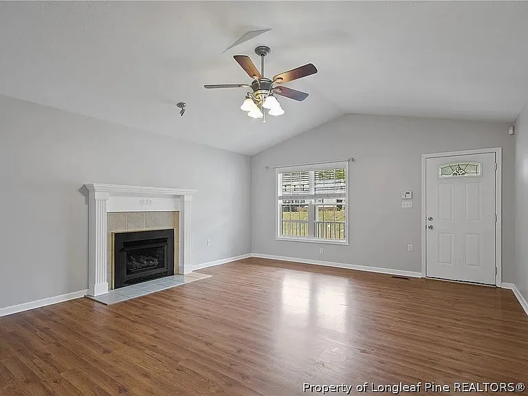 366 Colonial Hills Dr — Photo 10