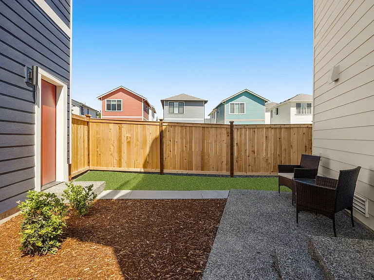 3708 SW Yarrow St — Photo 16