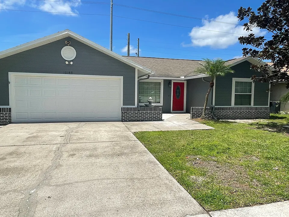 10143 Chesham Dr