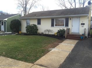 44 Bond St, Freehold, NJ 07728