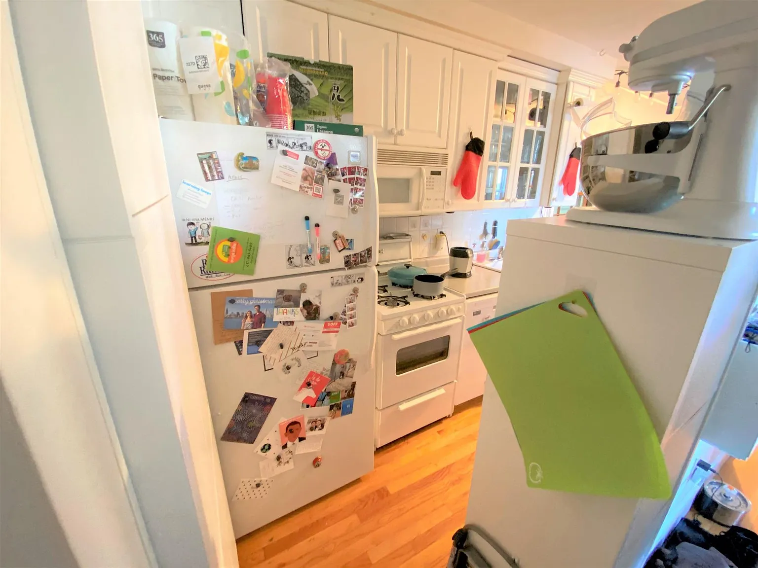 2 bed, 800 sqft, $3,200 — Photo 4