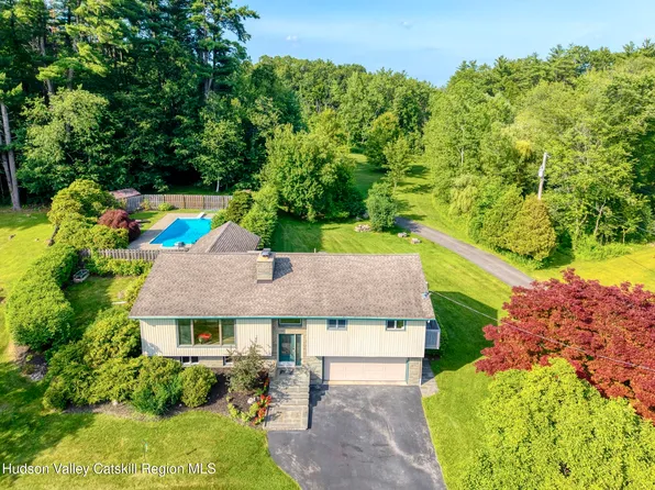 14 Kemble Terrace, Hurley, NY 12443