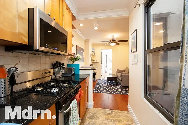 Rented by Mdrn Residential | media 2