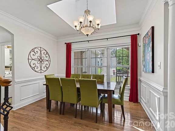 5th image of 3527 Nestling Ln