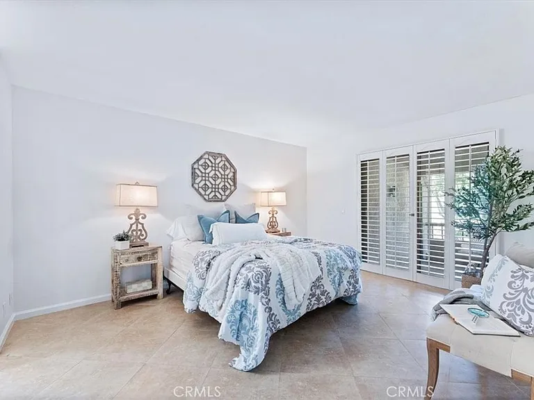23454 Coso — Photo 10