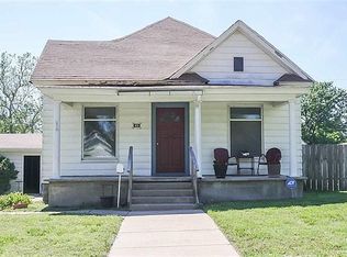 623 S Oak St, Pratt, KS 67124