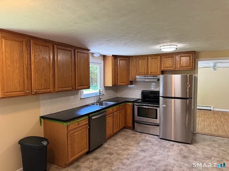 44 Saint James Ave — Photo 8
