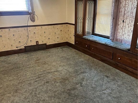 3rd image of 11205 Langton Ave