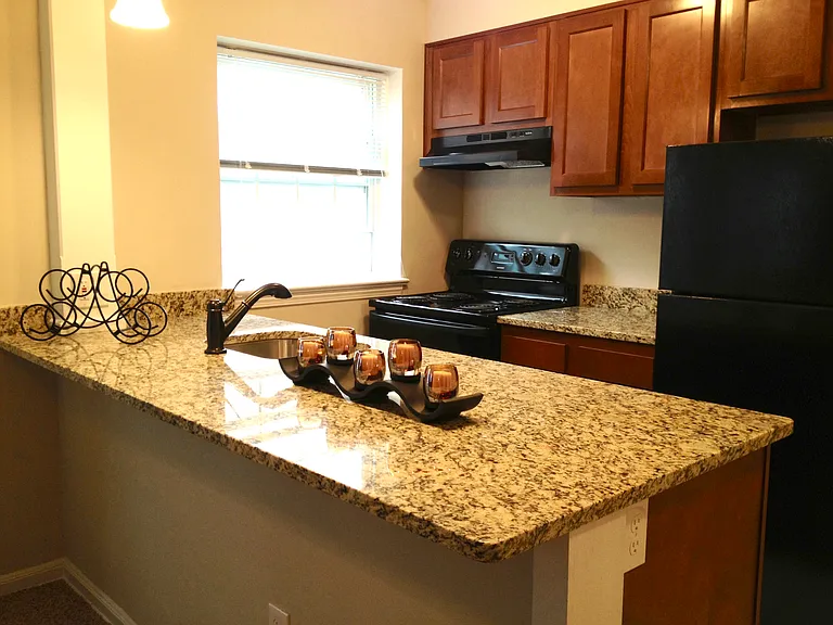 Courtyard Apartments — Photo 16