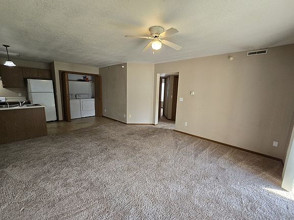 4th image of 619 Johnson St APT 7