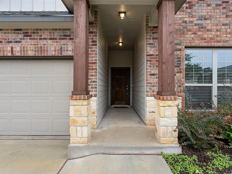 244 Scenic Hills Cir — Photo 3