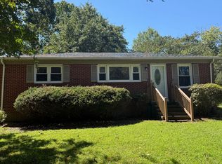 217 Tremont Dr, Burlington, NC 27215
