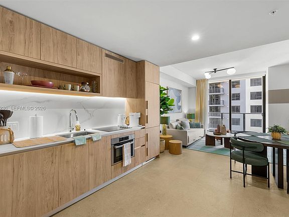 5th image of 11 NE 6th St Unit 1611