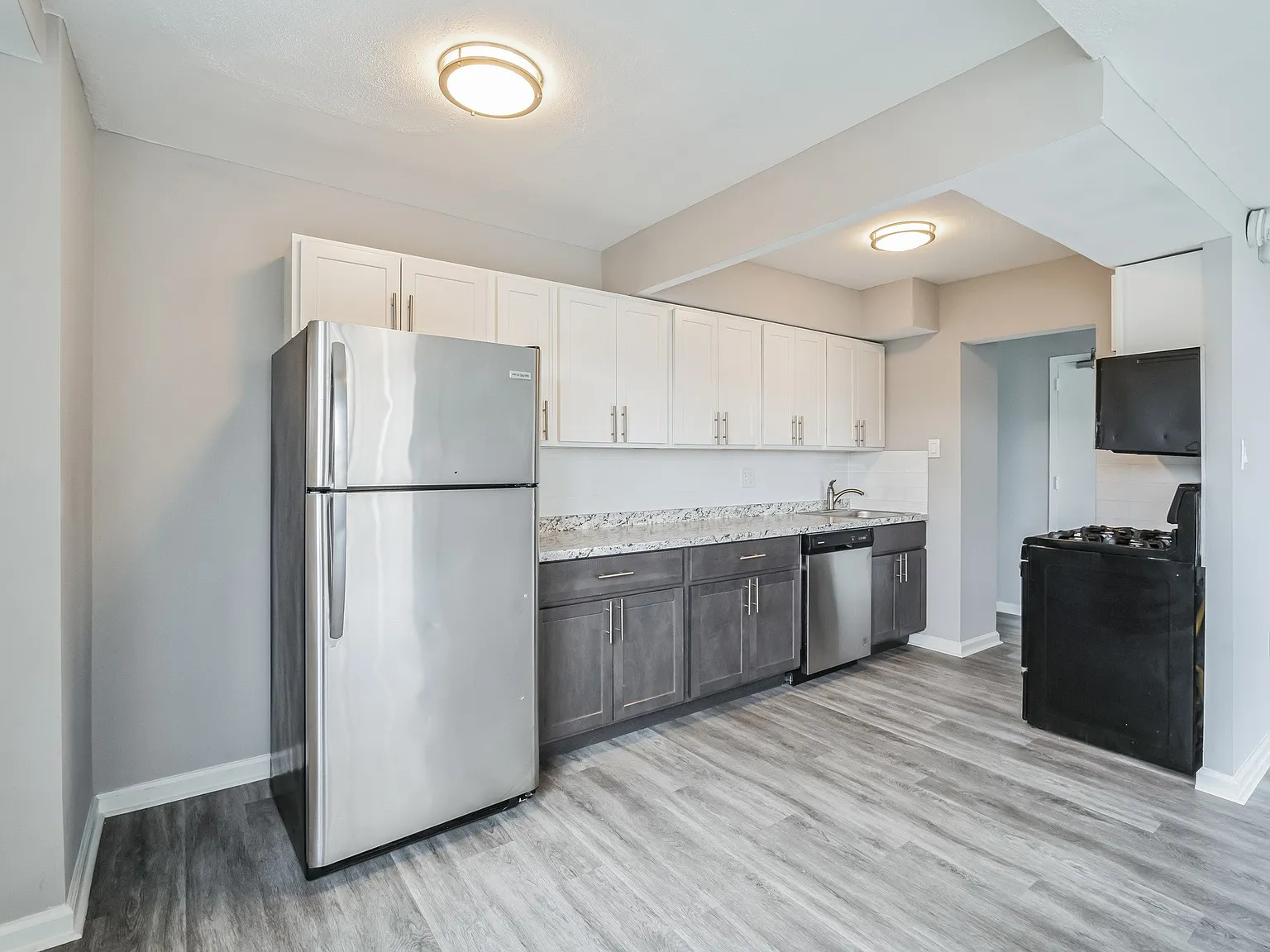 The Revere Apartments — Photo 3