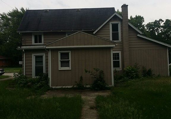 2nd image of 1024 North St