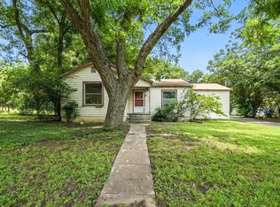 414 S Broadway St, Bells, TX 75414