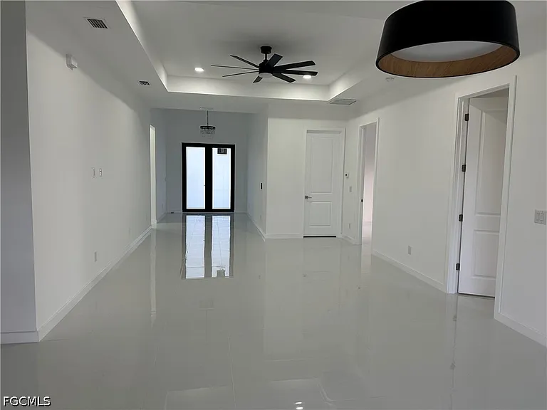 2801 SW Embers Ter — Photo 11