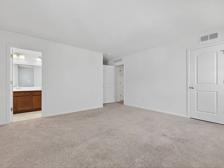 6361 N Malaya St — Photo 16