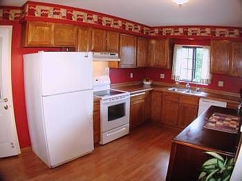 2nd image of 1151 Arapaho Dr