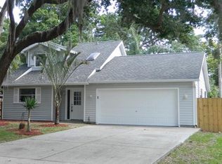 1211 Falcon Dr, Dunedin, FL 34698