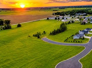 Soeffker Cir, Arlington, MN 55307