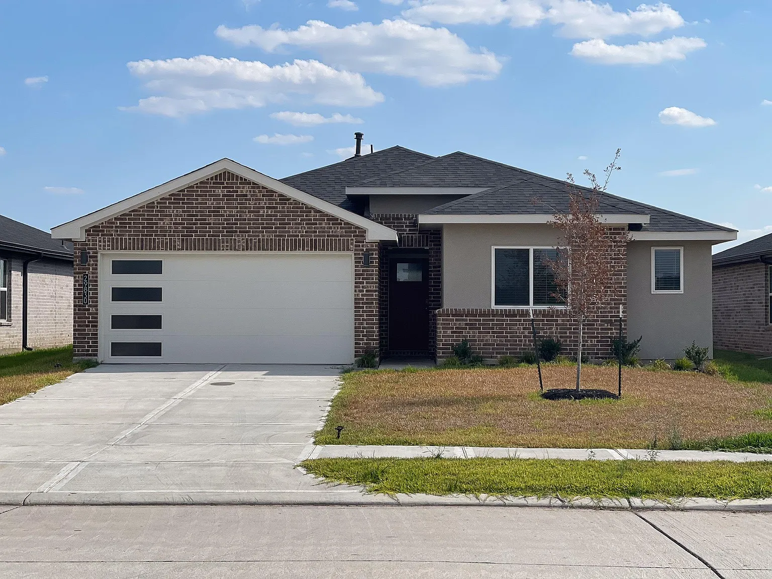 3 bed, 2.0 bath, 1433 sqft, $2,400 — Photo 3