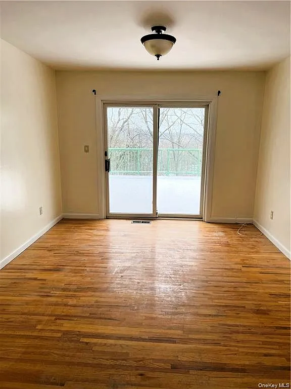 3 bed, 1700 sqft, $3,100 — Photo 2