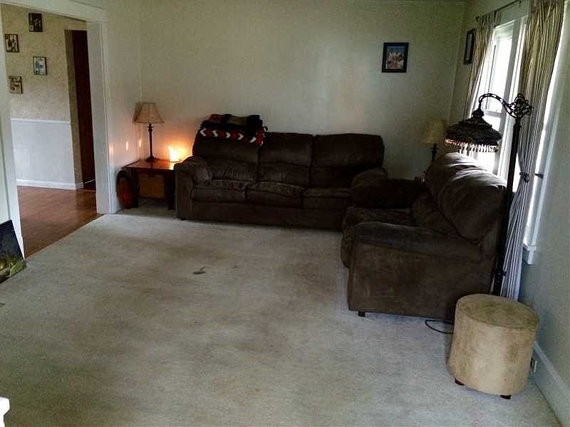 2nd image of 692 N Broad Street Ext