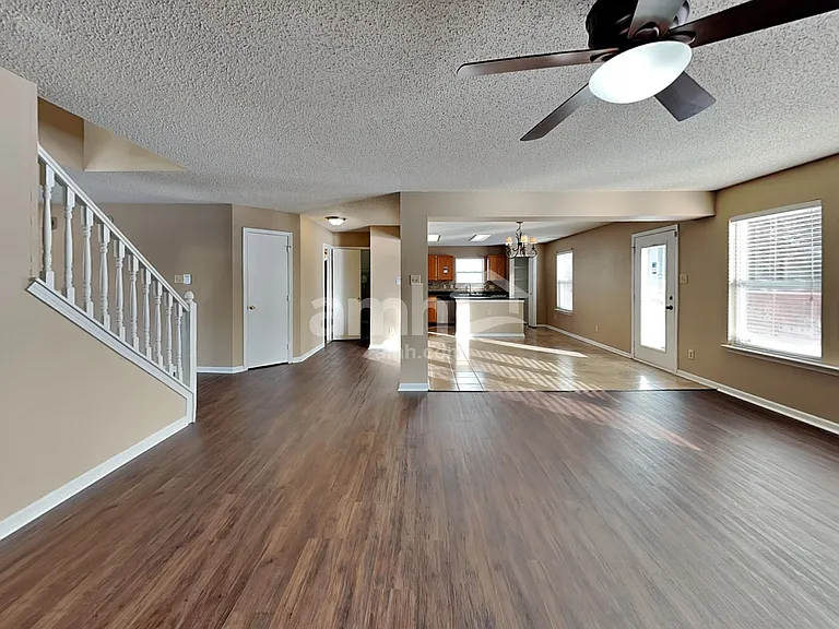 10191 Tournon Dr — Photo 5