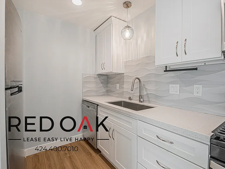 418 N Broadway Ave #5 — Photo 12