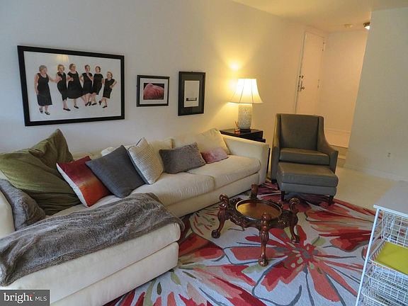 4th image of 11228 Chestnut Grove Sq APT 232