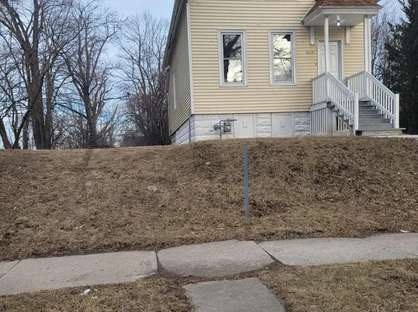 2758 North Palmer STREET, Milwaukee, WI 53212