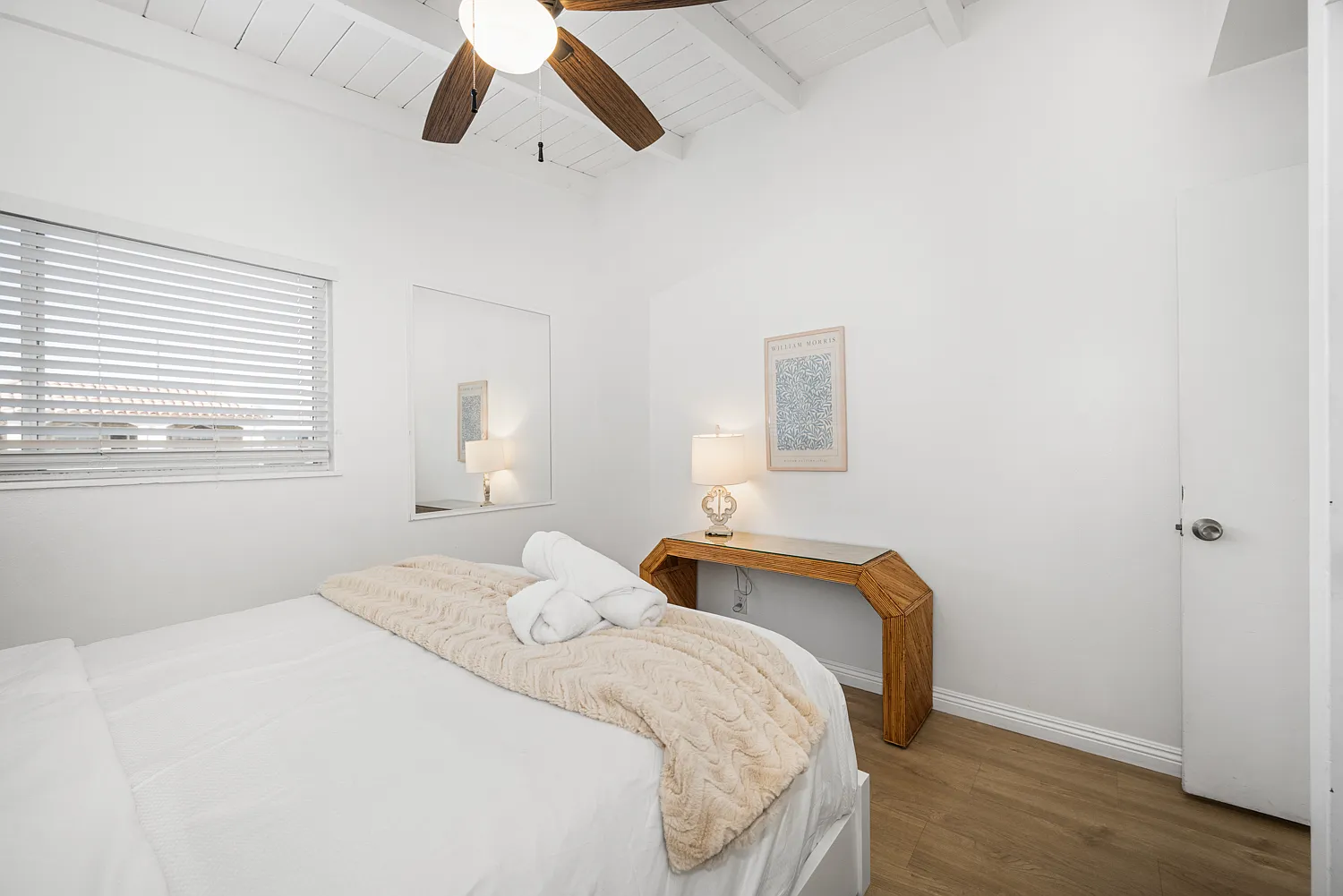 2 bed, 750 sqft, $5,500 — Photo 3