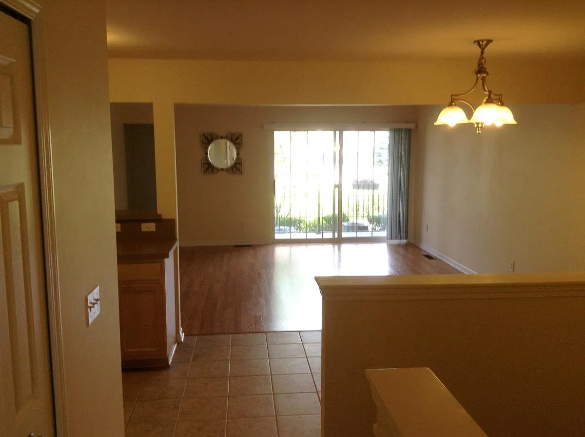 2 bed, 1400 sqft, $1,800 — Photo 3