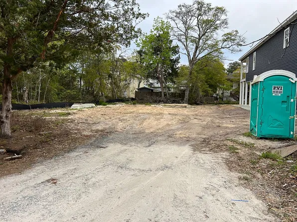 230 NE 38th St, Oak Island, NC 28465