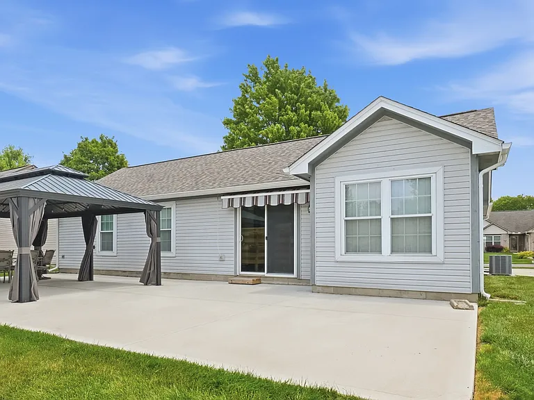 9083 Marquis Dr — Photo 33