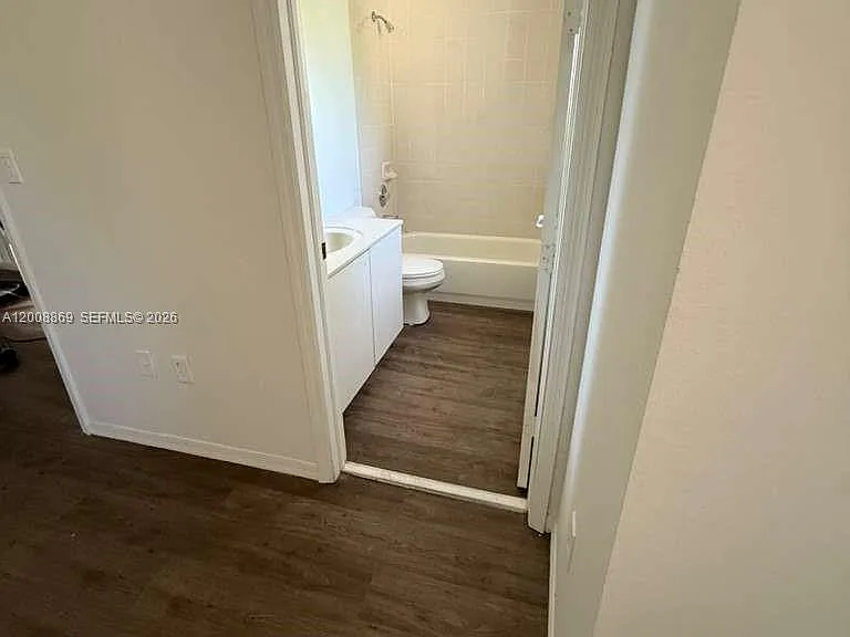 2311 NE 42nd Cir #1 — Photo 18