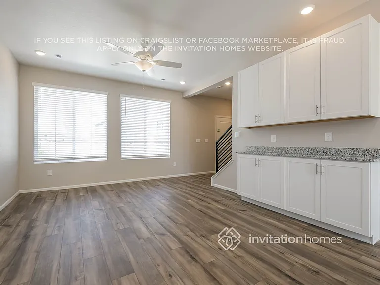 3341 Streamwood Dr — Photo 5