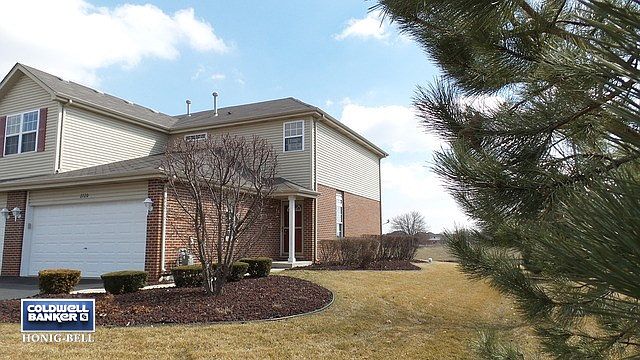1st image of 2720 Foxwood Dr
