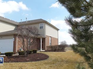 2720 Foxwood Dr, New Lenox, IL 60451