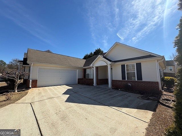 1st image of 5250 Yellow Pine Dr