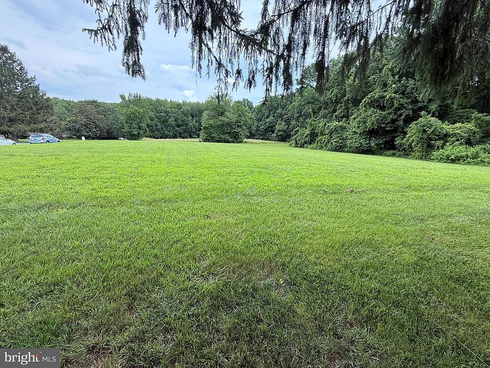 2nd image of Pleasanton Dr