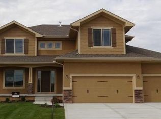 422 River Birch Dr, Raymore, MO 64083