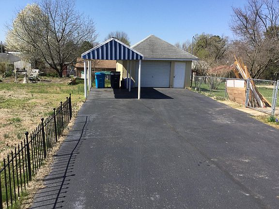 4th image of 2720 Mansfield St NE