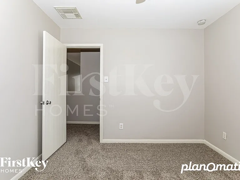 3507 Avalon Castle Dr — Photo 12