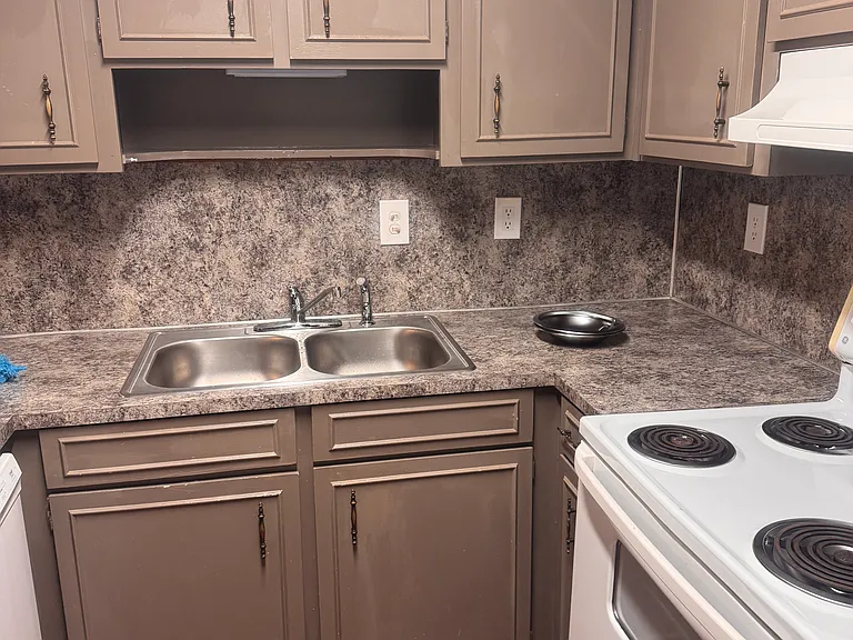 1898 Bunker Hill Rd #1898 — Photo 10