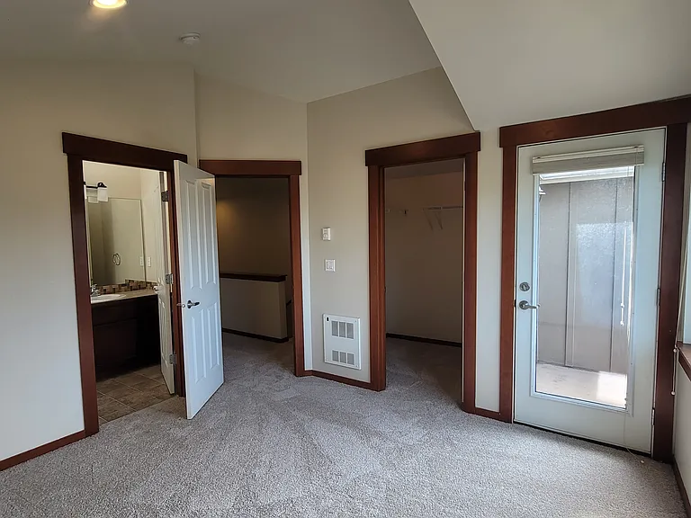 11014 Greenwood Ave N #B-1 — Photo 14