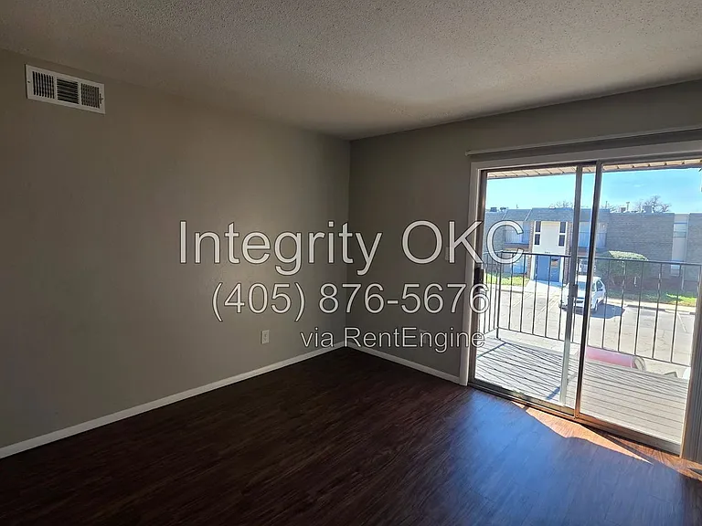 Bethany Place Apartments — Photo 32