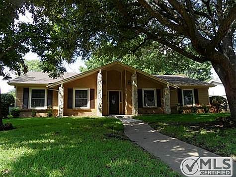1st image of 1302 Seminole Dr