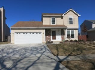 1840 Oriole Dr, Elk Grove Village, IL 60007